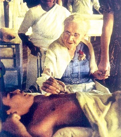 Last image of Dr Ida with a patient